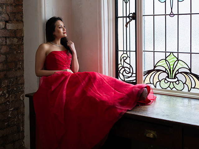 A session of portraiture in a Victorian bath house in a small group